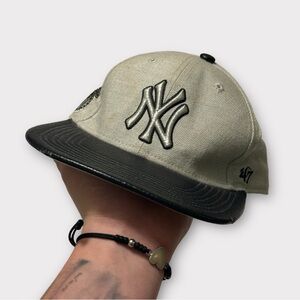 New York Yankees Black/Grey SnapBack